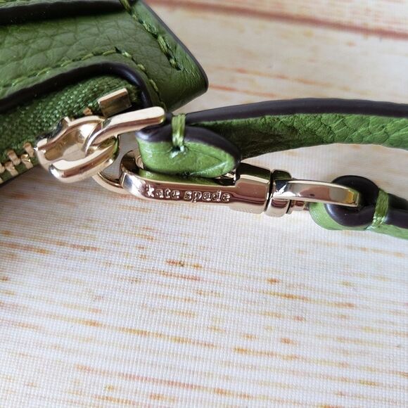 Kate Spade Leila Pebbled Leather Small Wristlet Card Holder Kelp Forest Green - Picture 7 of 9